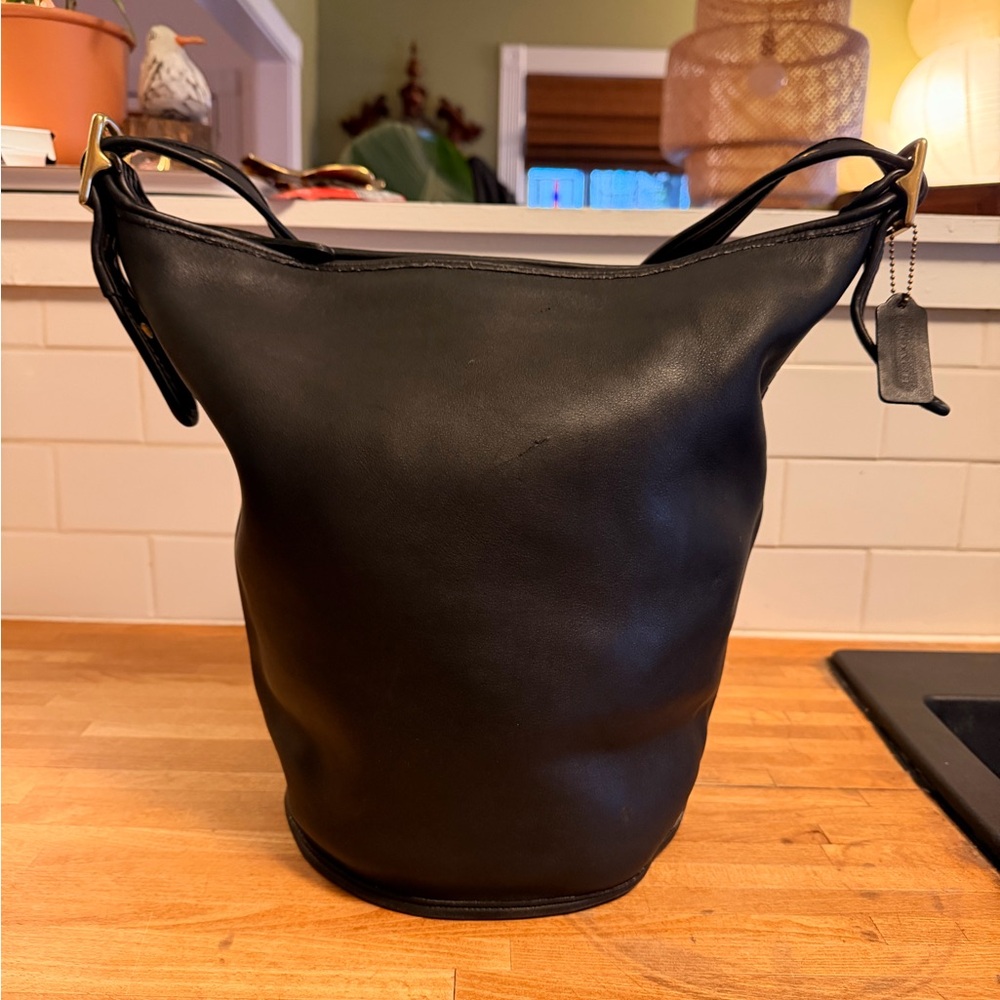 Vintage Coach Bucket Bag - Picture 2 of 13